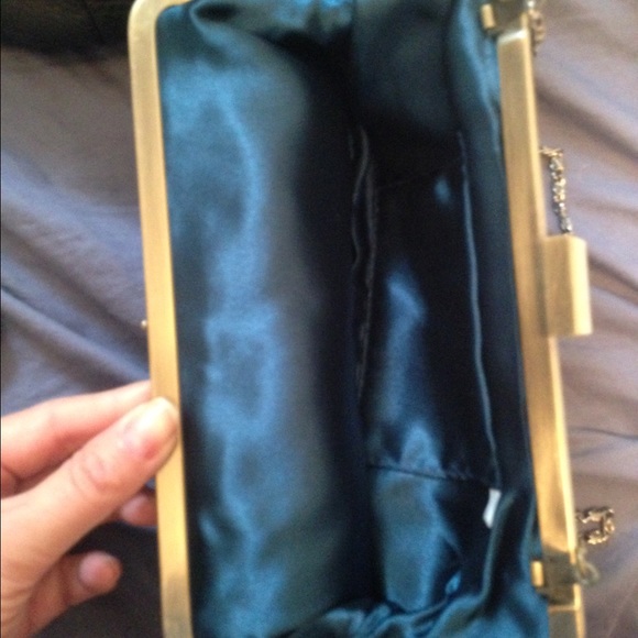 Blue Velour clutch - Picture 3 of 3