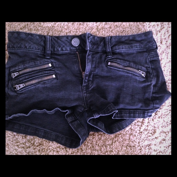 Black American eagle shorts