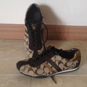 Coach great condition preowned