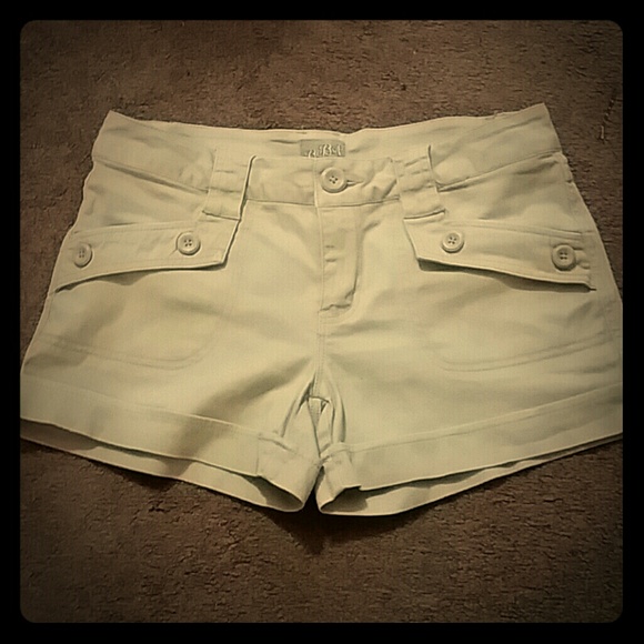 Khaki shorts size 7