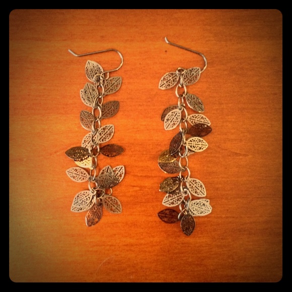 Boutique Jewelry - 🍃 Host Pick 8/17 🍃Bohemian Leaf Dangle Earrings