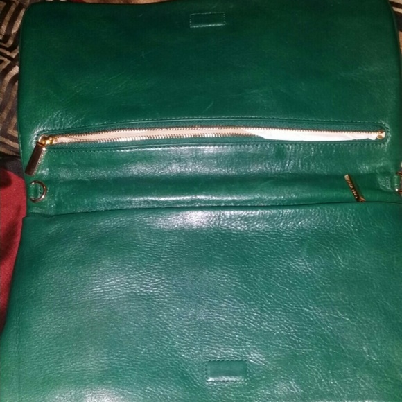 AUTHENTIC*SOLD*Tory Burch leather Green clutch - Picture 3 of 3