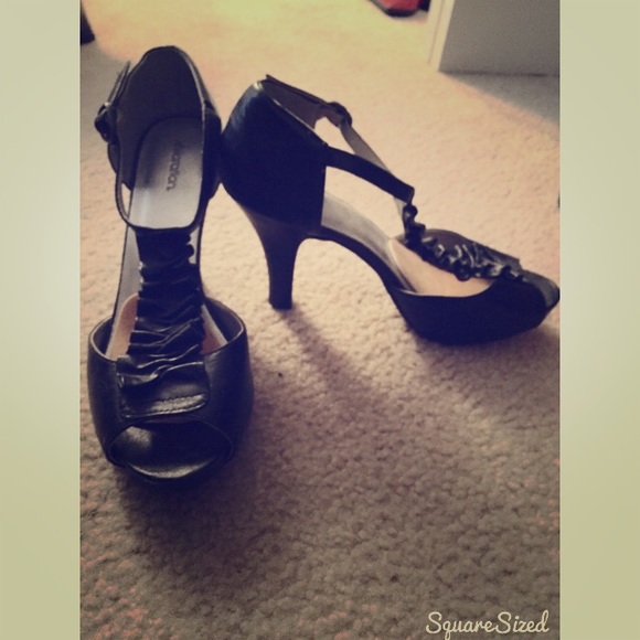 Black Ruffle Ankle Heels