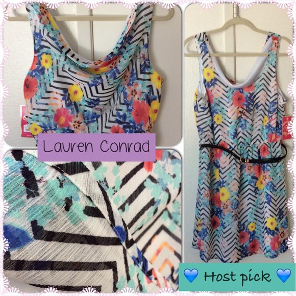 ❌ SOLD ❌ Chevron Dress - Picture 3 of 3