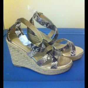 Banana Republic Faux Alligator Skin Wedges