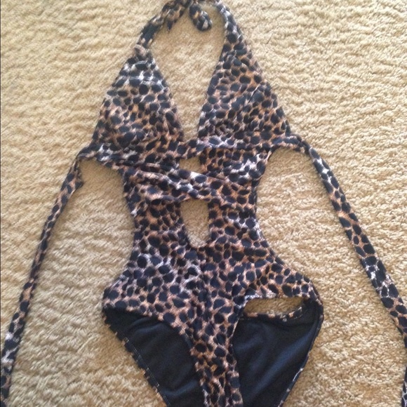 Very sexy cheetah swim suit