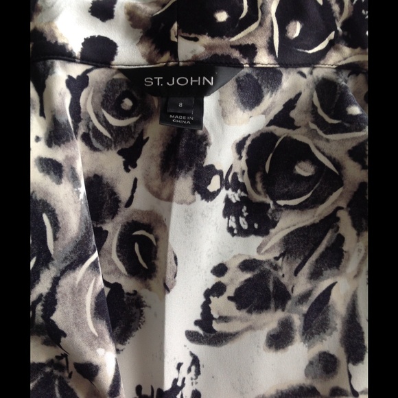 St. John beautiful Blouse size 8 - Picture 2 of 4