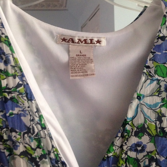 Floral sleeveless top - Picture 2 of 2