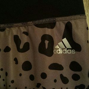 Leopard print compression capris