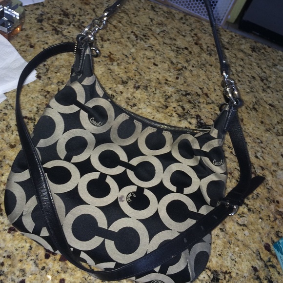 Coach purse - Picture 2 of 3