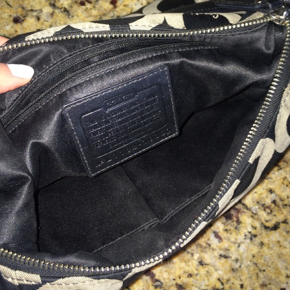 Coach purse - Picture 3 of 3