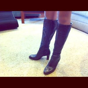 Dark brown boots