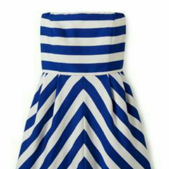 The Limited Short Strapless Dress