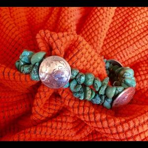Unique and gorgeous turquoise bracelet