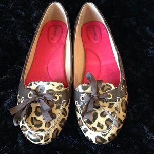 Cheetah print sperrys