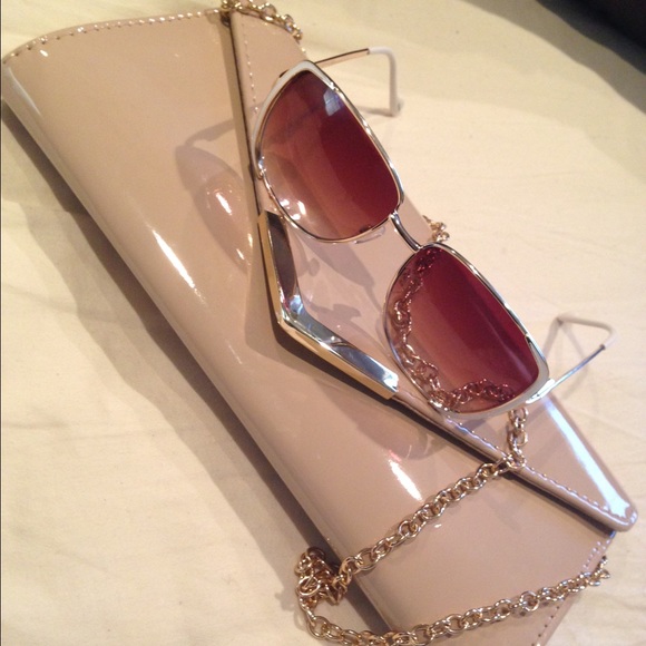 Jessica Simpson Glamour Metal Sunglasses with Case