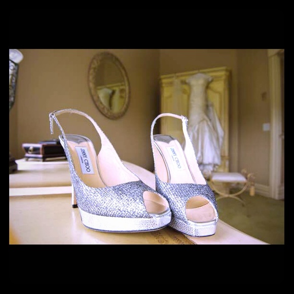 SOLD $350 Authentic Jimmy Choo Clue