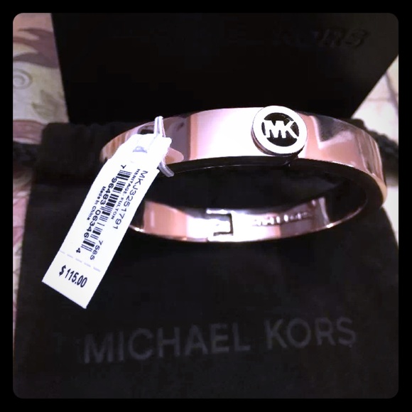 Michael Kors rose gold fulton hinge bangle