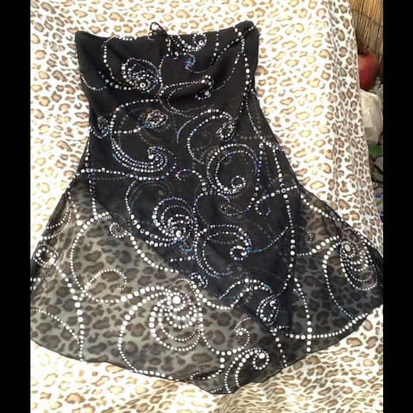 Hot Kiss Tops - Hot Kiss size Medium sheer party top. Sexy!