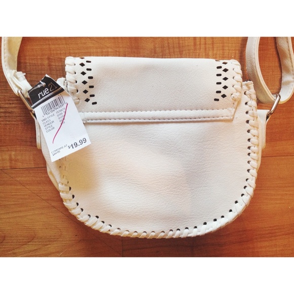 NWT Tribal White Crossbody - Picture 2 of 4