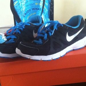 Nike running shoes boys