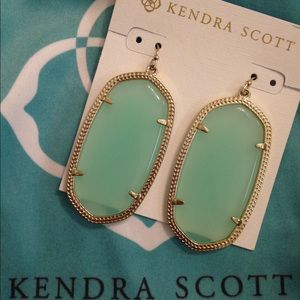 Kendra Scott  Danielle Earrings - Chalcedony