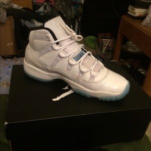 Jordan legend blue 11s