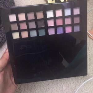 Cosmetic boutique makeup set