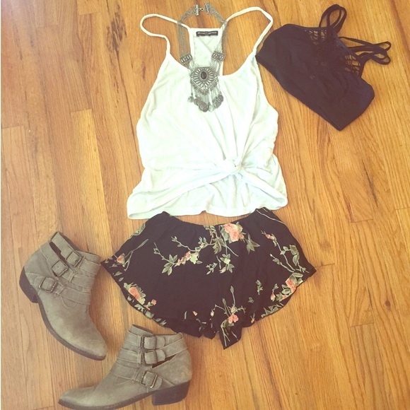 Brandy Melville John Gault floral shorts
