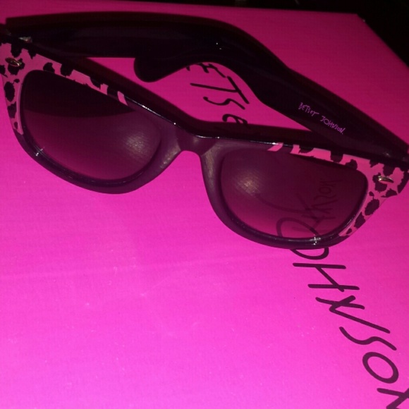 Betsey Johnson Wayfarer Sunglasses