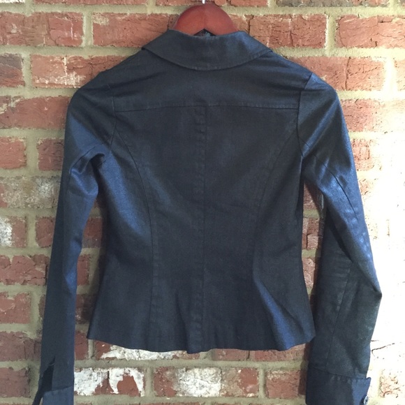 Fitted black jacket - Picture 3 of 4