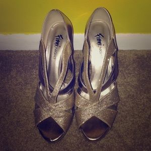 Gold "Fioni Night" Heels