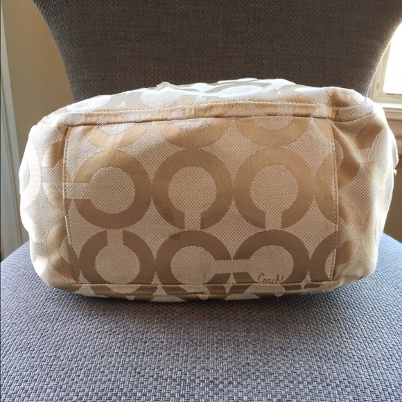 COACH Parker Signature Op Art Shoulder Bag - Picture 2 of 4