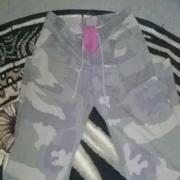 Camo pullstring pants