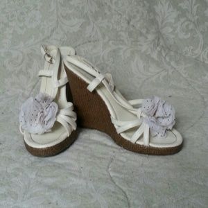 Elegant Collection Wedges