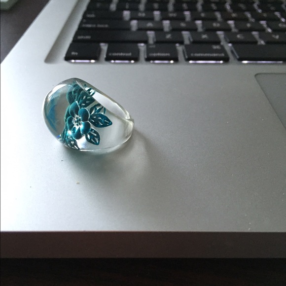 Fun ring! - Picture 2 of 3