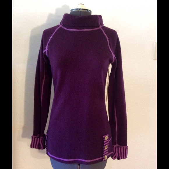 NWT Dakini wool sweater