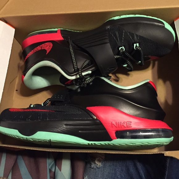 Kd Shoes - Kds 7 (gs) bad apple  size 7