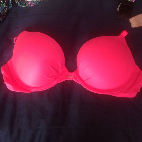 Victoria secret push up bra 32DD