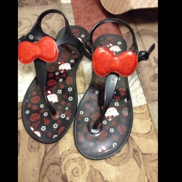 Hello kitty sandals