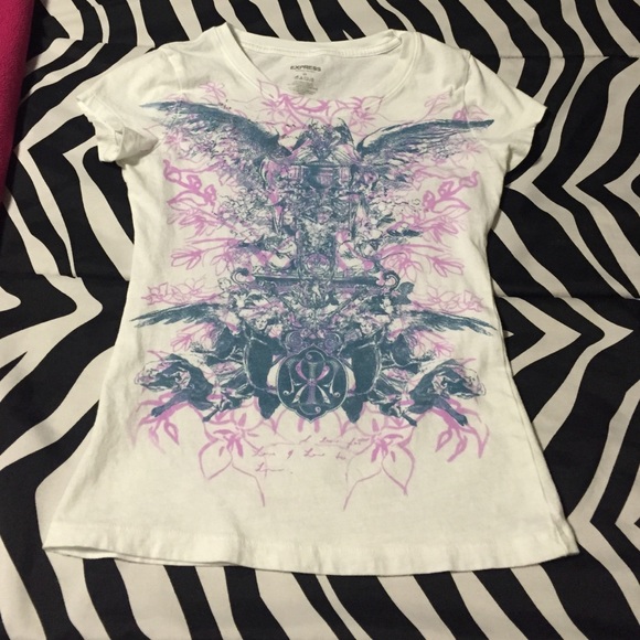 Express graphic tshirt
