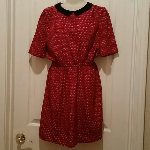 Forever 21 Dresses & Skirts - Peterpan collar dress