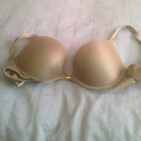 Black push up bra