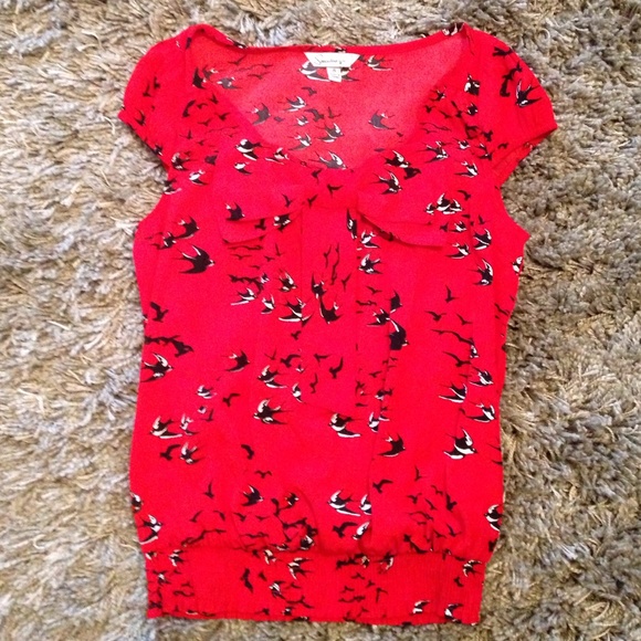 Red sparrow top