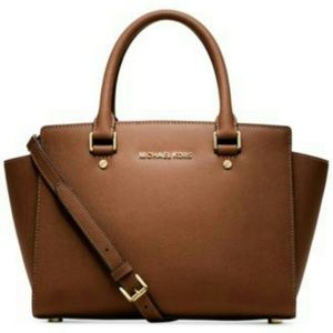 Michael Kors Selma Satchel (lg)