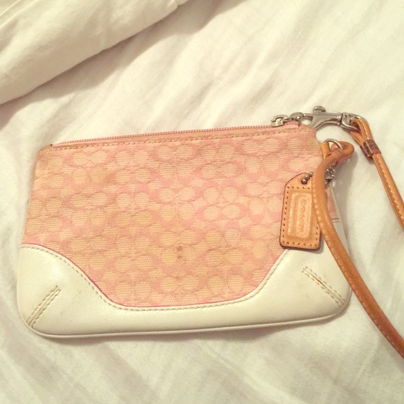 100% authentic coach wristlet
