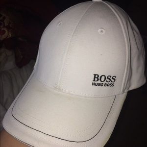 hugo boss cap.. Dirty as shown in picture..