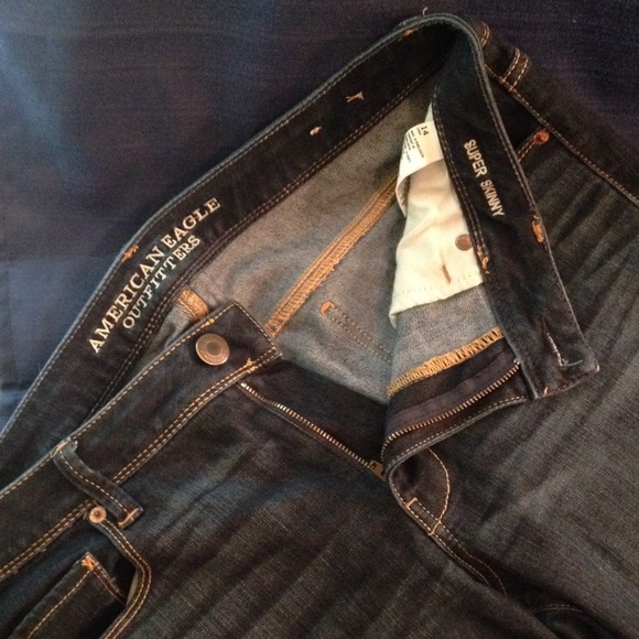 AMERICAN EAGLE Super Skinny Jeans