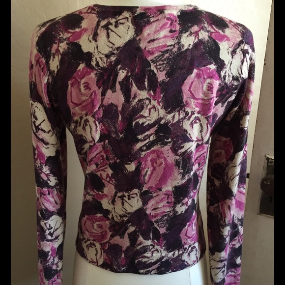 Beautiful Floral Cardigan ✂️FINAL PRICE✂️ - Picture 2 of 4