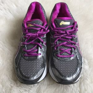 ASICS GT-2170 size 7. New condition.